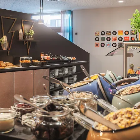 - The Niu, Flash Charlottenburg By Ihg Otel