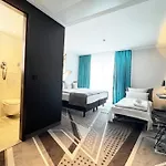 Hotel - The Niu, Flash Charlottenburg By Ihg Berlijn