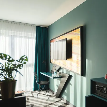 - The Niu, Flash Charlottenburg By Ihg Отель Берлин