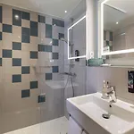 - The Niu, Flash Charlottenburg By Ihg Отель Берлин